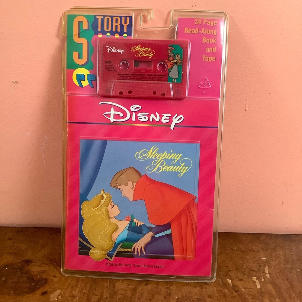 Disney's Sleeping Beauty 24 Page Read-Along Book and Tape - NEW - 1977
